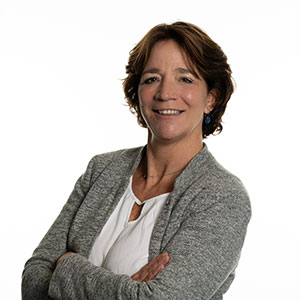 Dr. Bernadette van den Hoogen 